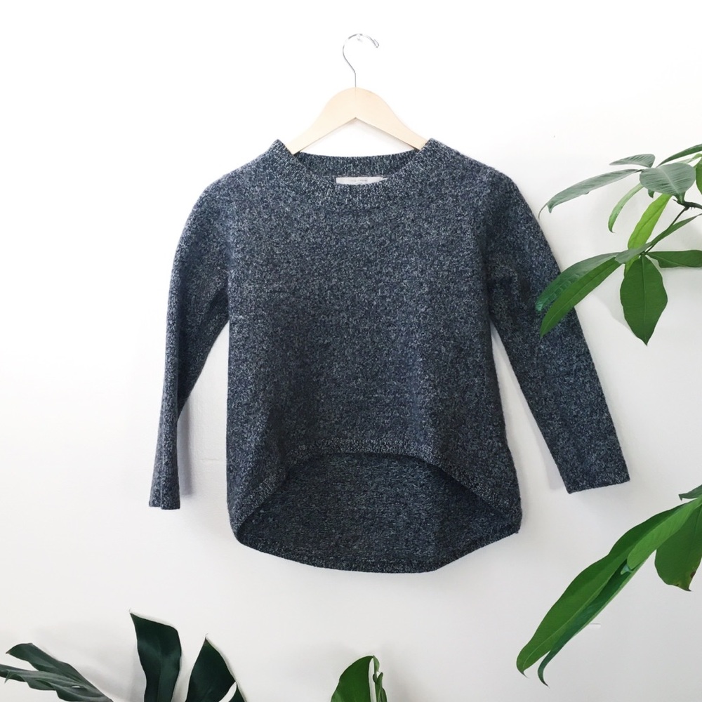 7115 by szeki Gray Cropped Sweater